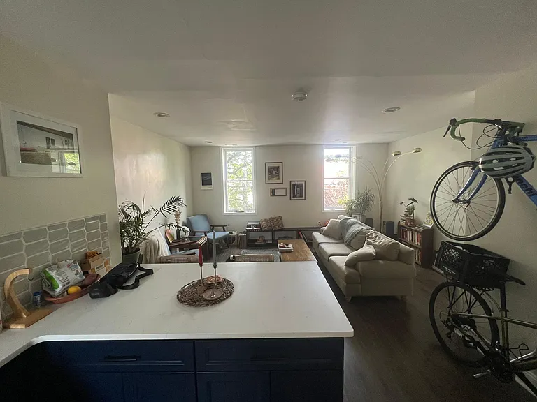 1525 E Moyamensing Ave #2 — Photo 6