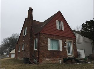 121 Ogemaw Rd, Pontiac, MI 48341