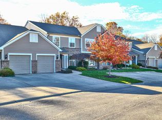 5884 Stonebridge Cir APT 302, Milford, OH 45150