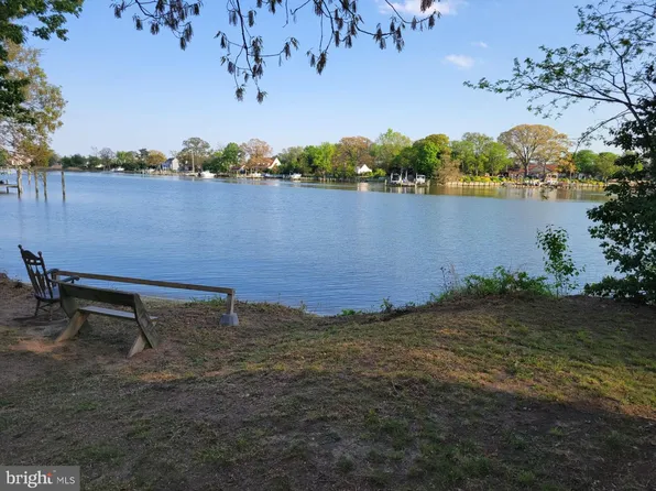 2239 Evelyn Dr, Pasadena, MD 21122