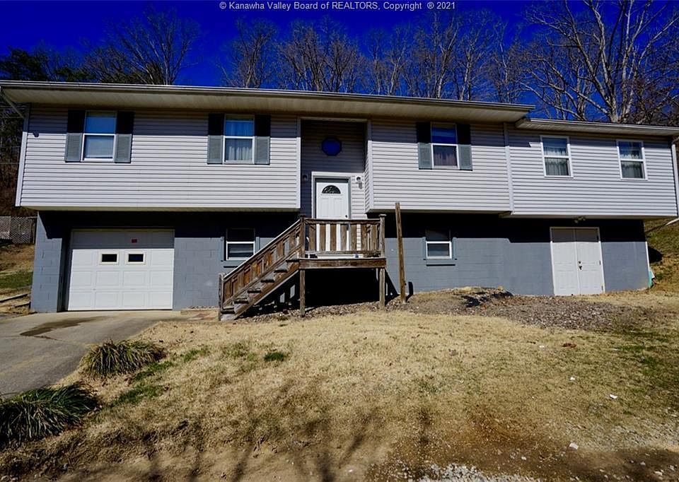 1st image of 13 Circle Dr
