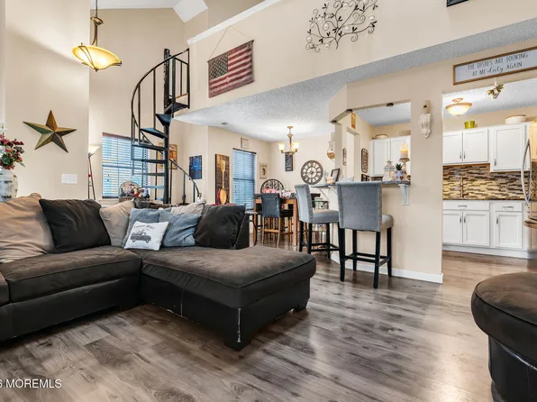 307 Sage Court, Jackson, NJ 08527