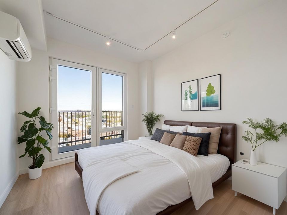 1st image of 931 Carroll St #1506