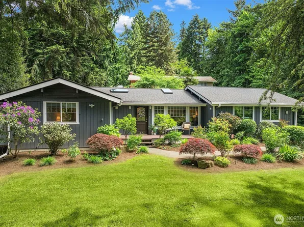 8704 171st Avenue NE, Redmond, WA 98052