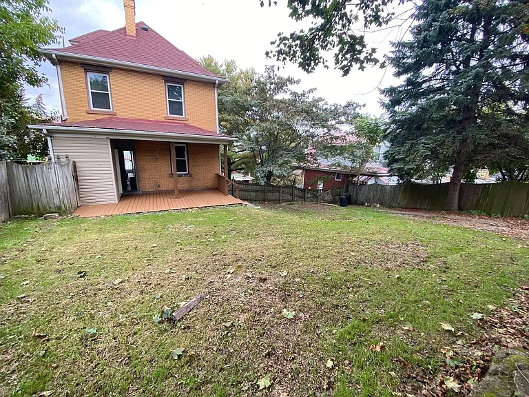 410 Parkwood Rd — Photo 3