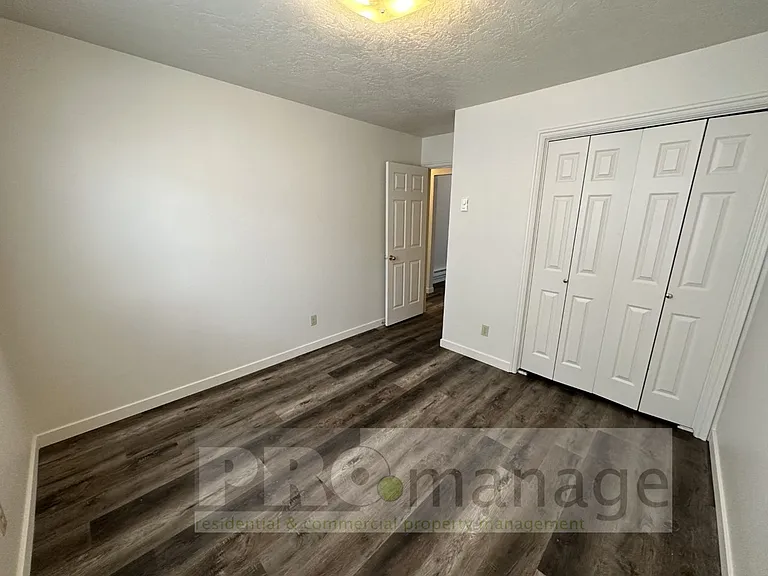 2161 - 2167 Meppen Dr. — Photo 19