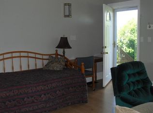 1217 4th St, Anacortes, WA 98221