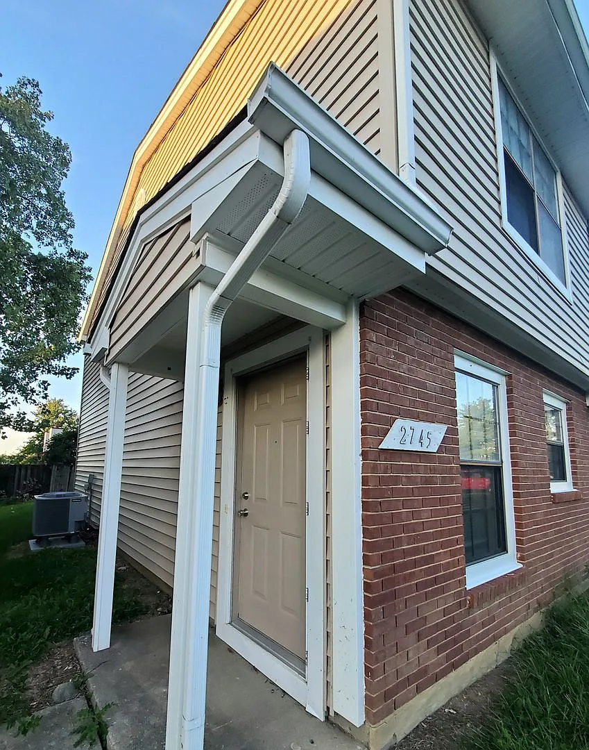 2-bedroom, 1.5-bath townhouse in Miamisburg — Photo 1