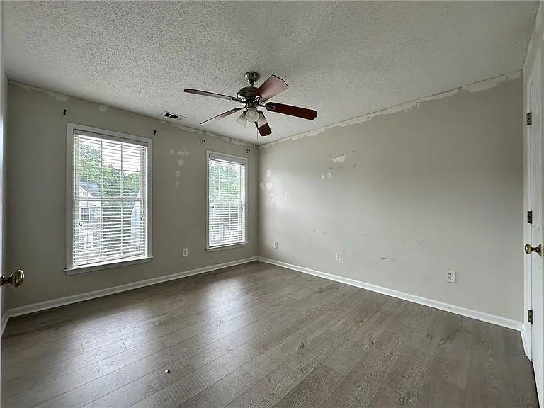 3535 Ridgefair Dr — Photo 15