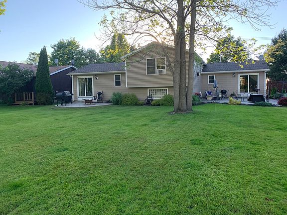 Back right side is your patio.