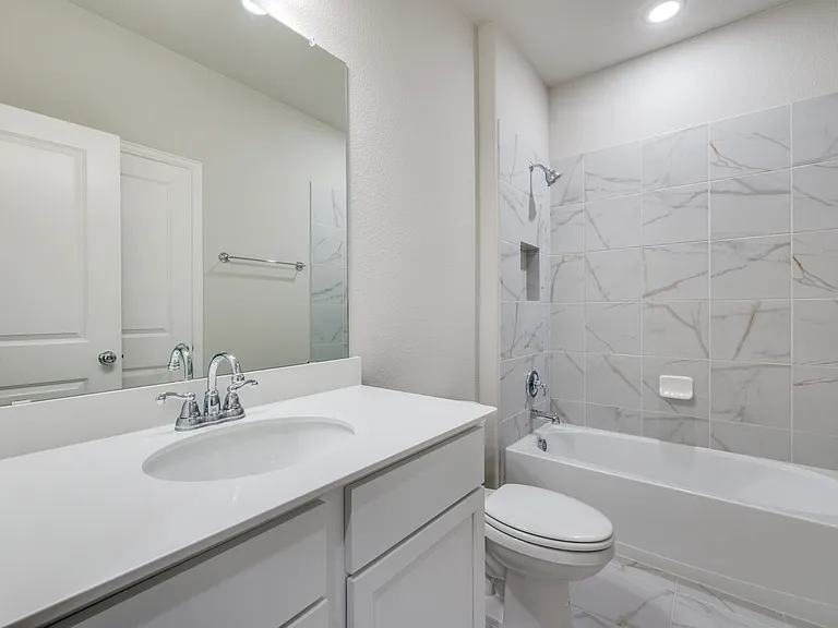 1312 Silver Grass Mdw — Photo 9