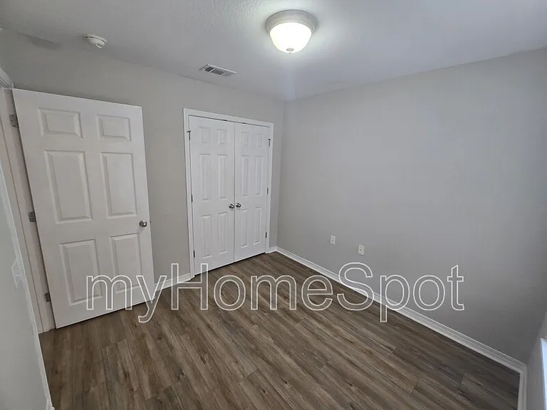 3115 Flintlock Dr — Photo 8