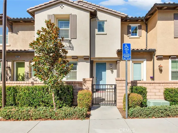 28603 Jardineras Dr, Santa Clarita, CA 91354