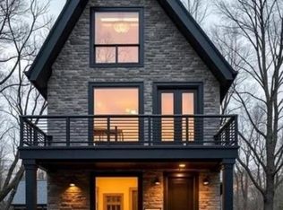 18 Van Tuyl St, Staten Island, NY 10301