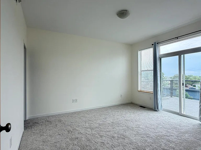 1348 Yellow Pine Ave — Photo 36