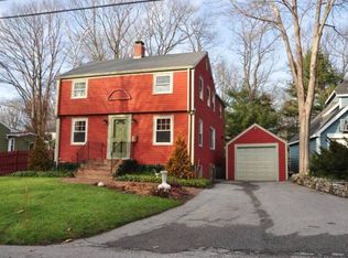 17 High Bluff Rd, Cape Elizabeth, ME 04107