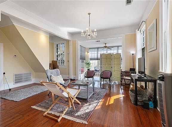 5th image of 1635 2nd St