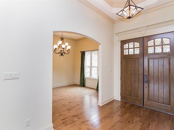 5th image of 505 Highland Pl