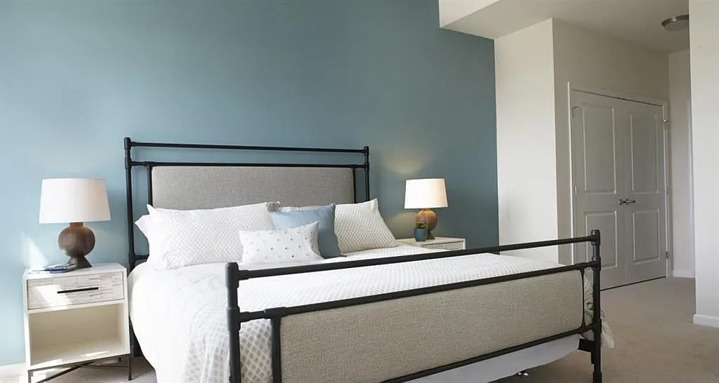 1 bed, 1.0 bath, 873 sqft, $2,100 — Photo 3