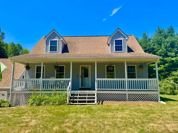 213 Cedar St, Sturbridge, MA 01518
