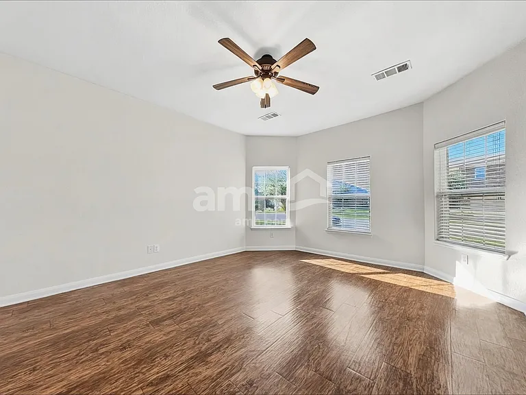 1211 Arizona Dr — Photo 9