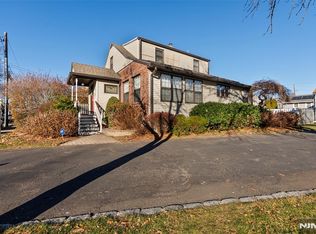 8-39 Lake St, Fair Lawn, NJ 07410