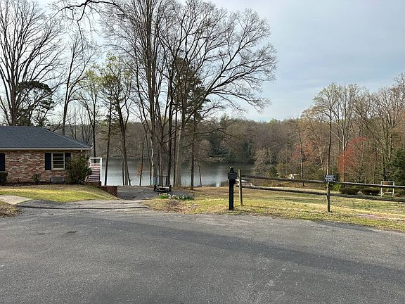 4th image of 4155 Dorset Ct
