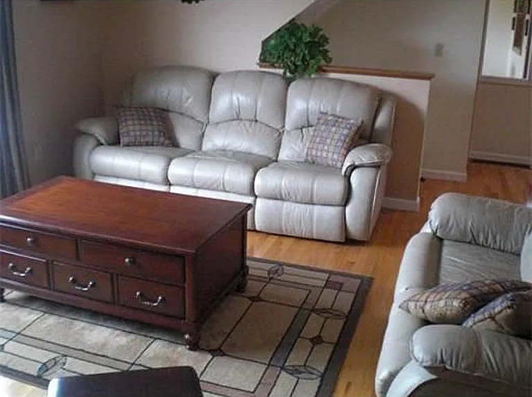4 bed, 2.5 bath, 2119 sqft, $3,800 — Photo 4