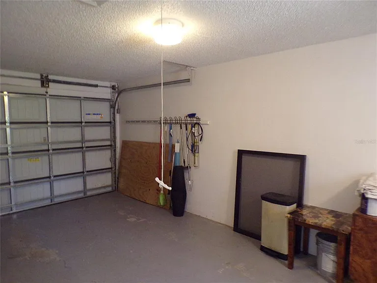 18407 Avon Ave — Photo 44