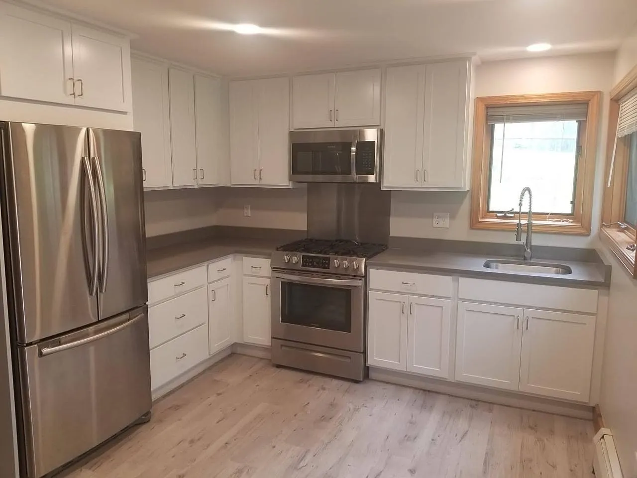 1 bed, 700 sqft, $1,700 — Photo 2