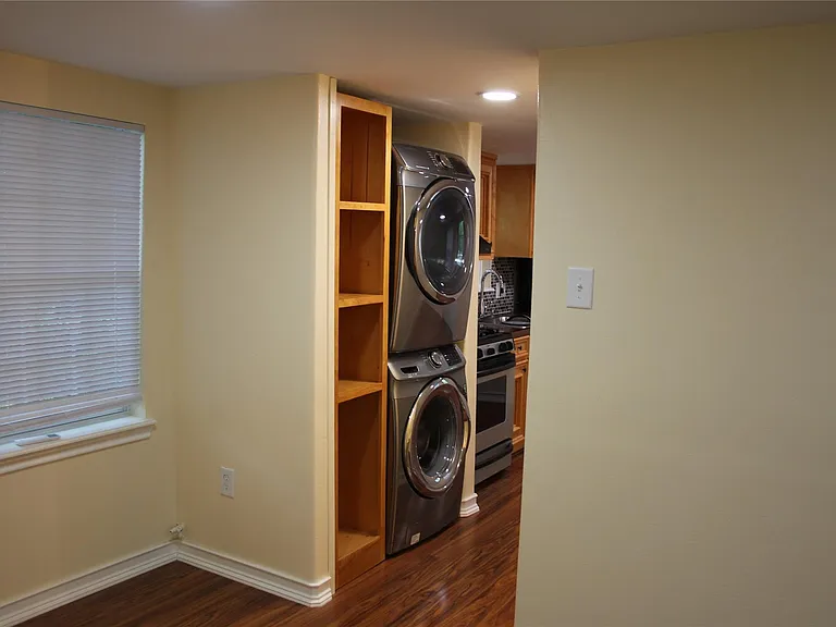 7540 Ashburn St — Photo 15