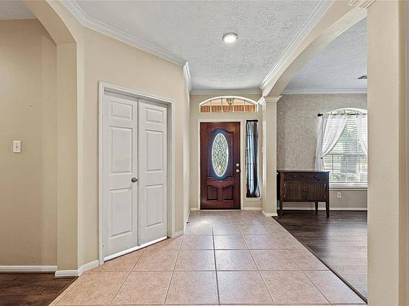 4th image of 10407 Echo Falls Ln