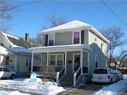 2nd image of 1050 Prospect Ave SE