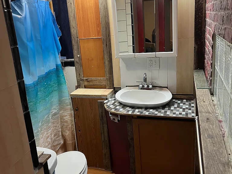 478 Titan Ct — Photo 3