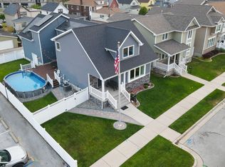 1518 Center St, Whiting, IN 46394