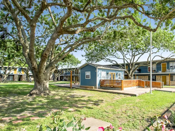 1305 Memorial Apartments