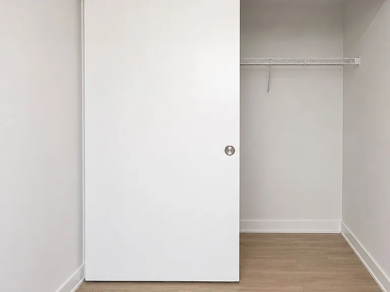 25 Wellington St S #3408 — Photo 12