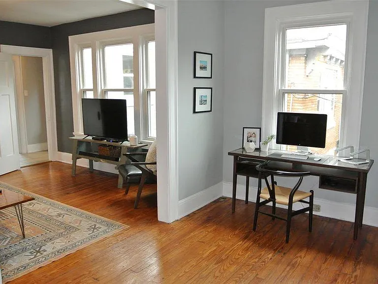 4 E 10th St — Photo 20