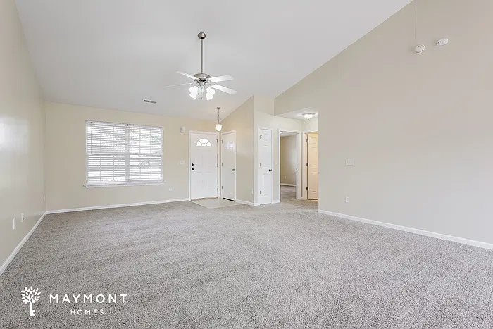 4 bed, 2.0 bath, 1646 sqft, $1,745 — Photo 2