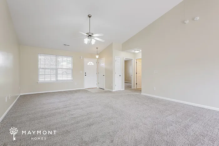 318 Cool Embers Ln — Photo 3
