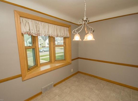 4th image of 8203 Dorothy Ave
