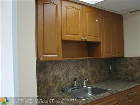 2nd image of 5630 SW 40th Ct