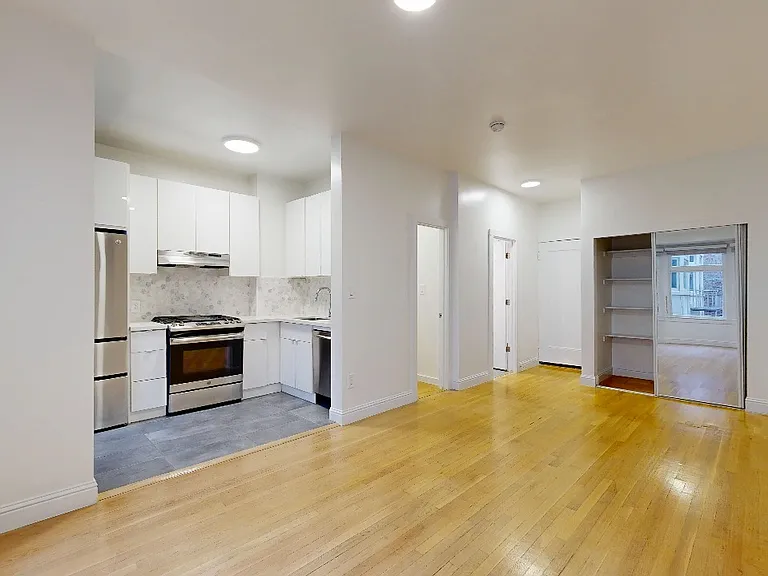 1106 Bush St #406 — Photo 2