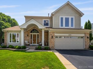 3910 Blackberry Dr, Lake In The Hills, IL 60156