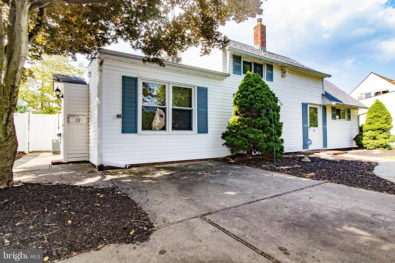 72 N Park Dr photo 1