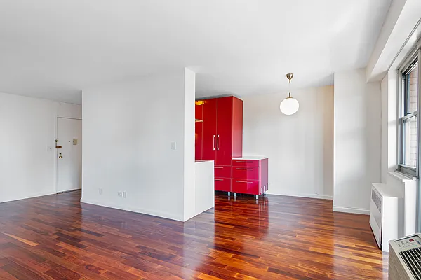 Rented by Oxford Property Group | media 10