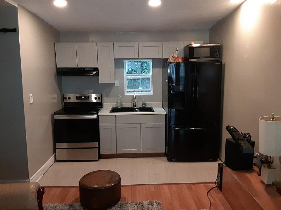 2nd image of 482 Aberdeen Dr NW