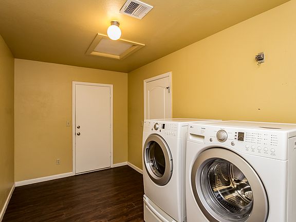 3rd image of 1108 W Montoya Ln