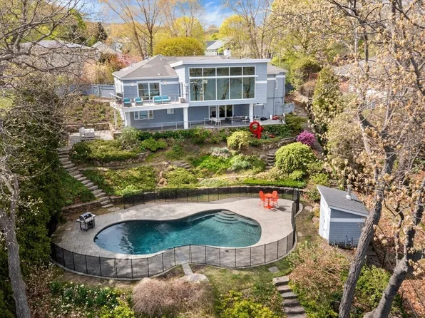 37 Beverly Rd, Arlington, MA 02474