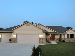 6501 Lone Oak Dr, Sheboygan, WI 53081